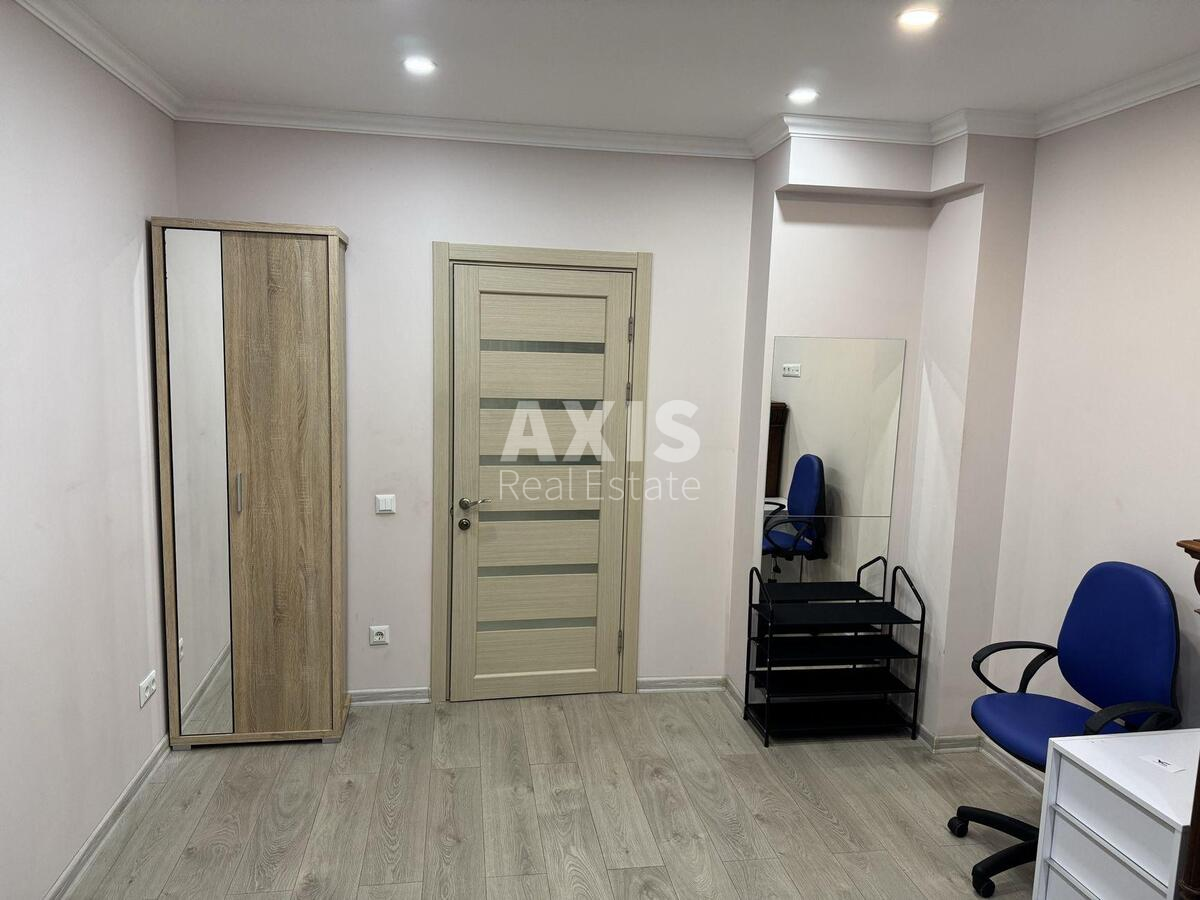 3k apartment vul. Borshhagivs'ka 2062