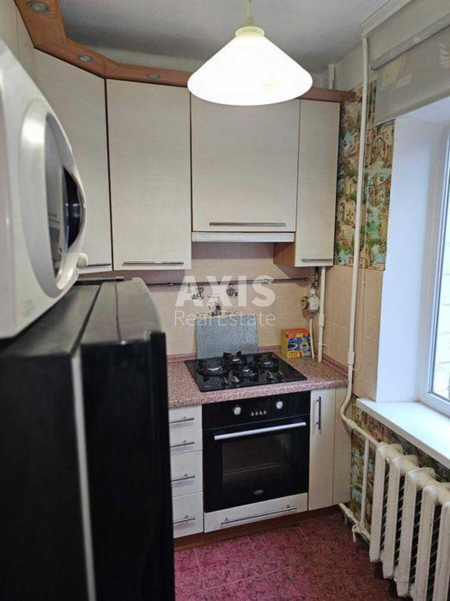 1k apartment vul. Tuluzy 2012