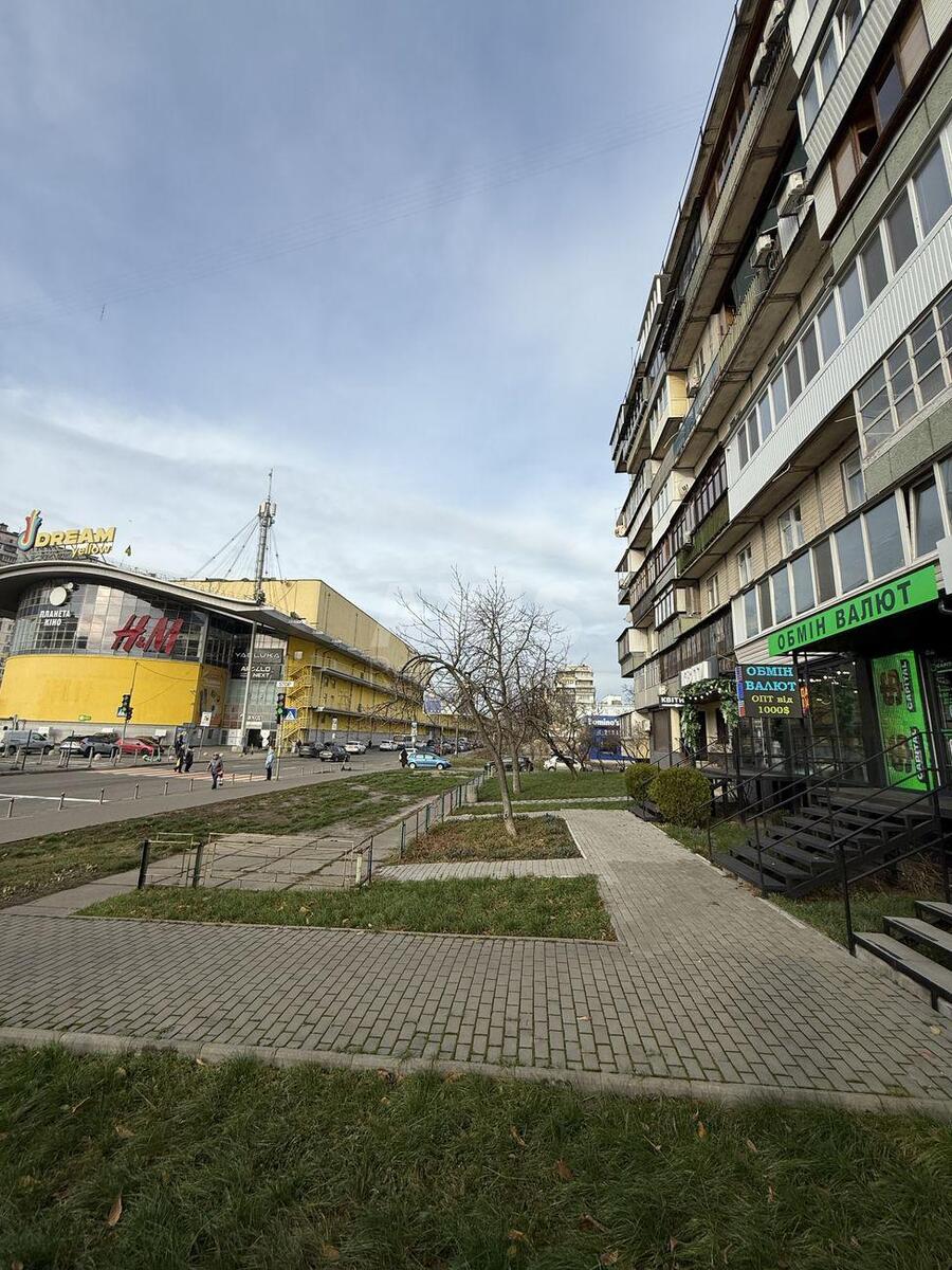 Офіс вул. Дегтярна 29, 85м2