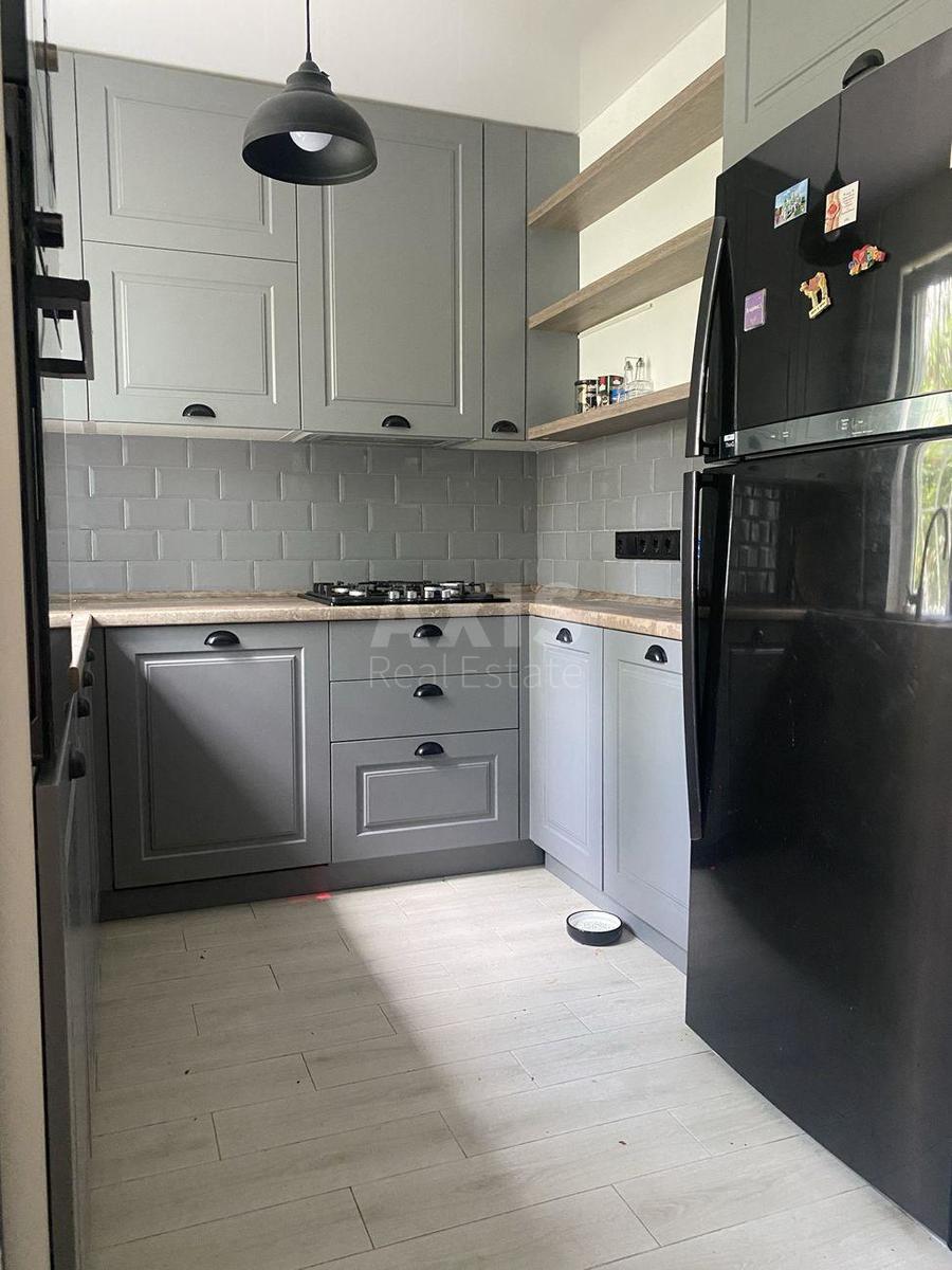 3k apartment nab. Rusanivs'ka 10