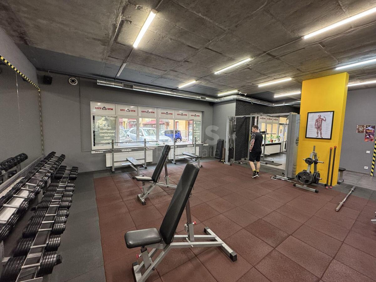 Trade object vul. Jevgena Konoval'cja 36Е, 323m2620932