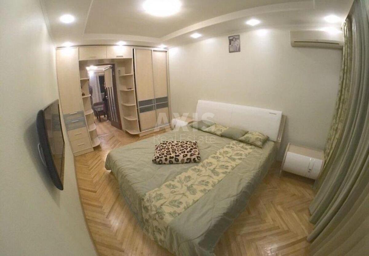 2k apartment vul. Bogomol'cja Akademika 8А2