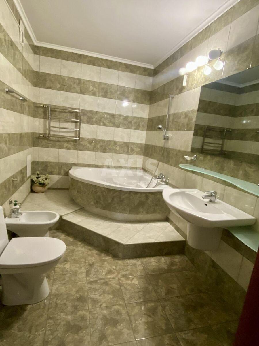 4k apartment pr-t Volodimira Іvasyuka 24629718