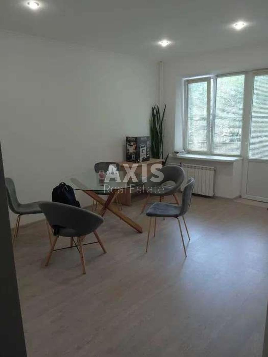 2k apartment vul. Shovkovychna 7А2