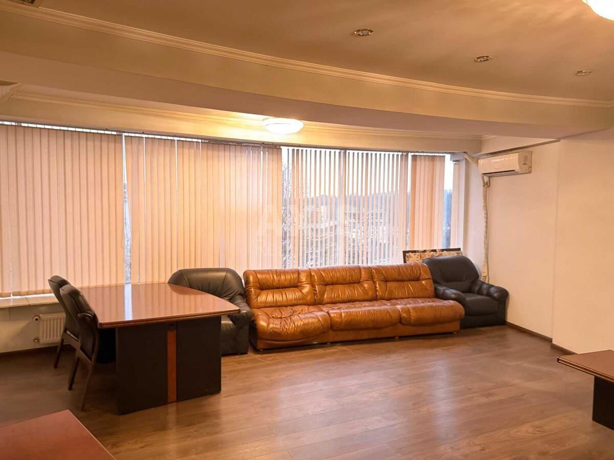 Office vul. Lejpcyz'ka 16, 1000m2632432