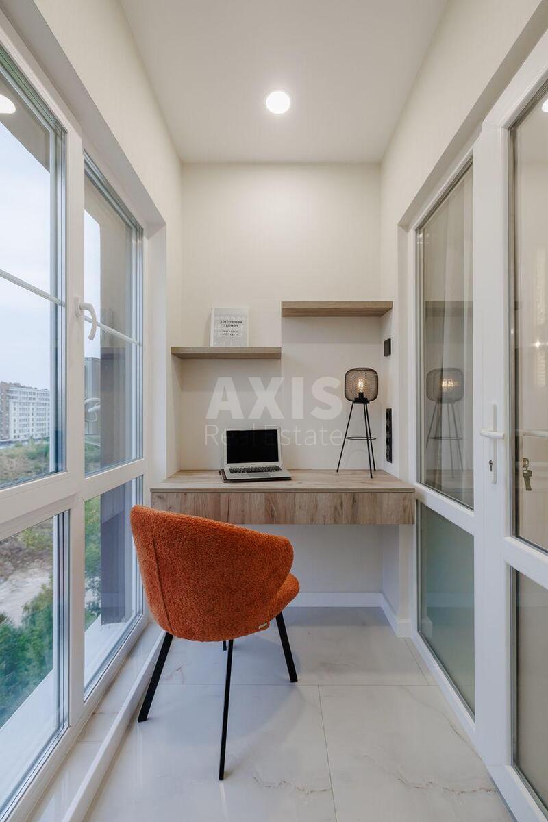 2k apartment vul. Myhajla Maksymovycha 246050015