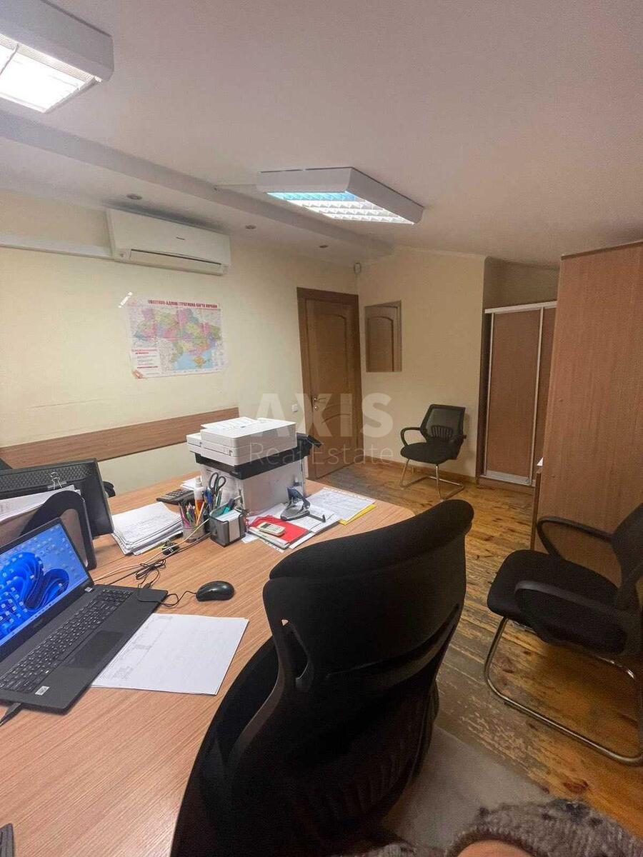 Офис ул. Алексы Тихого 94, 210м29