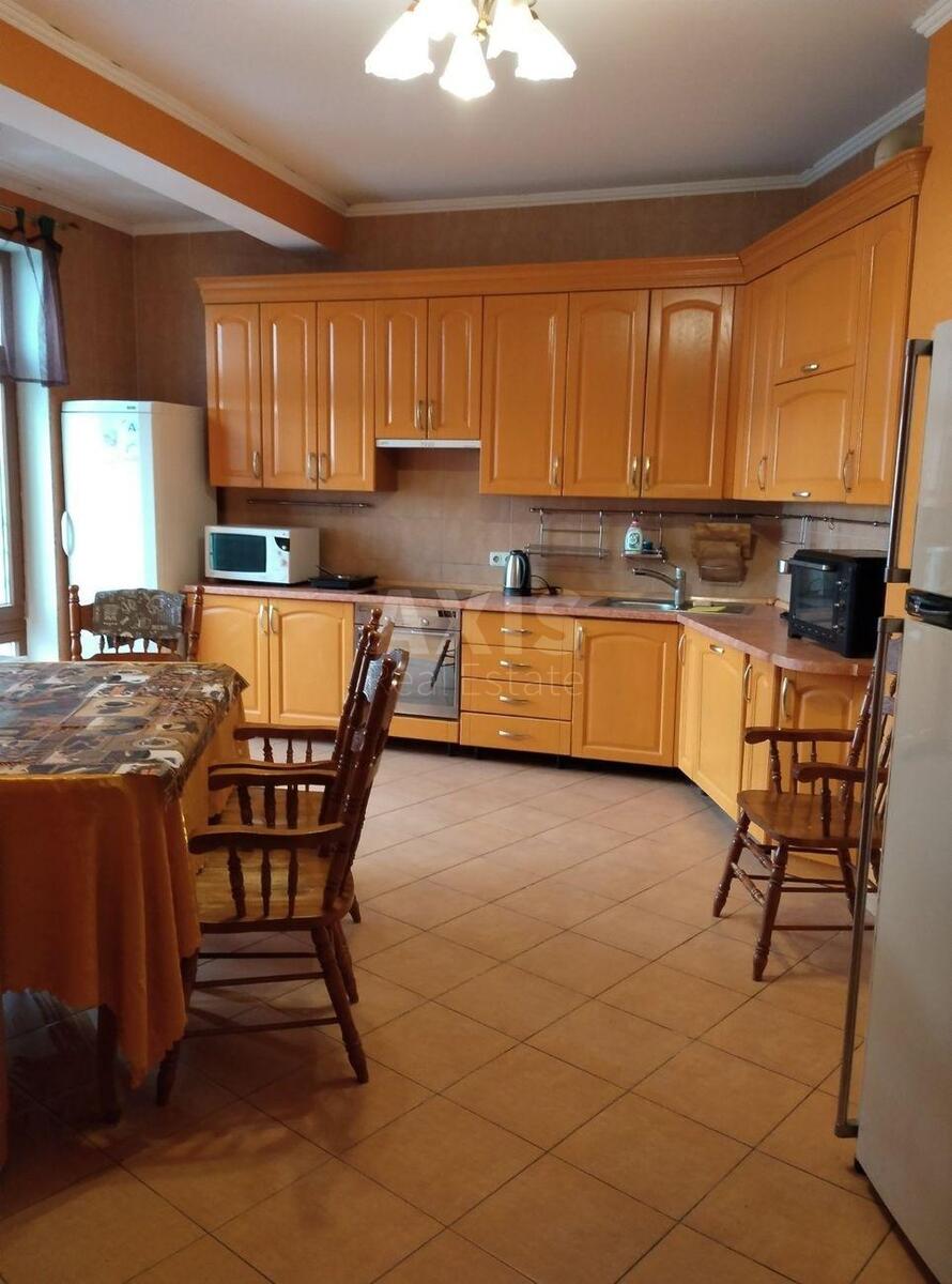 2k apartment vul. Teligy Oleny 17А