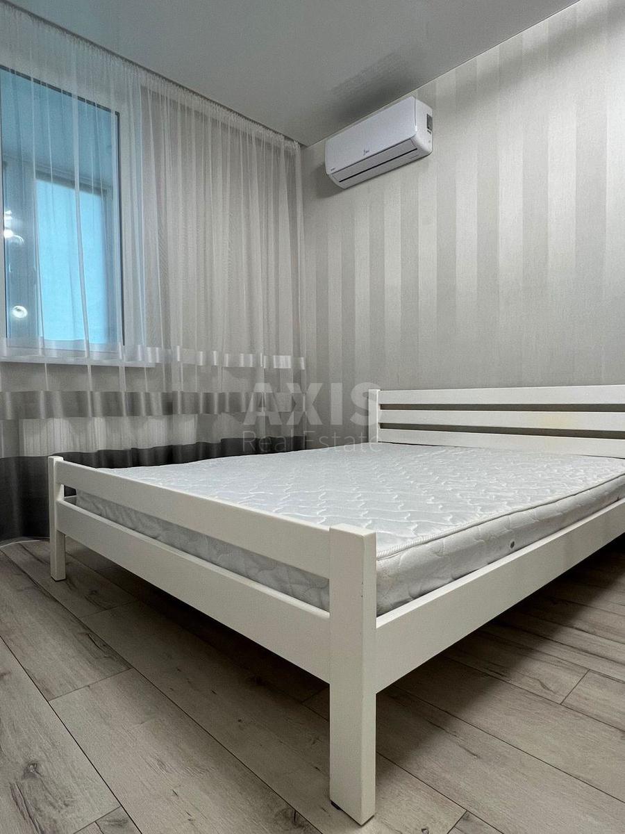 1k apartment vul. Yulia Zdanovska 46/11