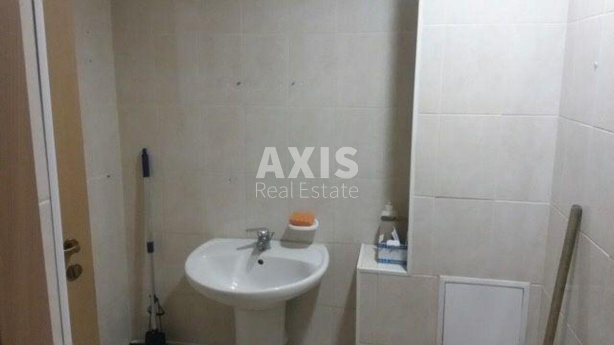 Office vul. Dmytrivs'ka 69, 300m2519244