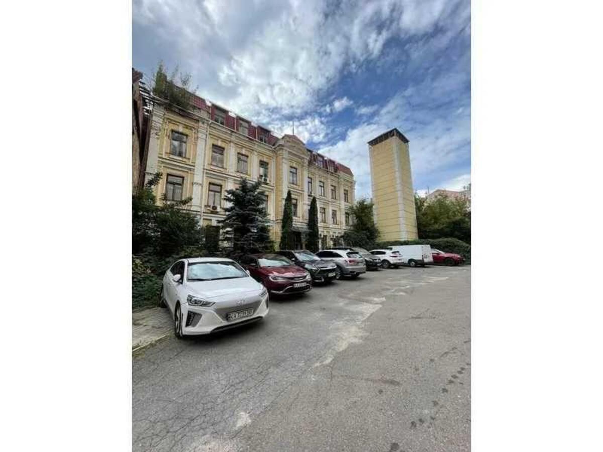 Office vul. Bul'varno-Kudrjavs'ka 21, 2431m2599490
