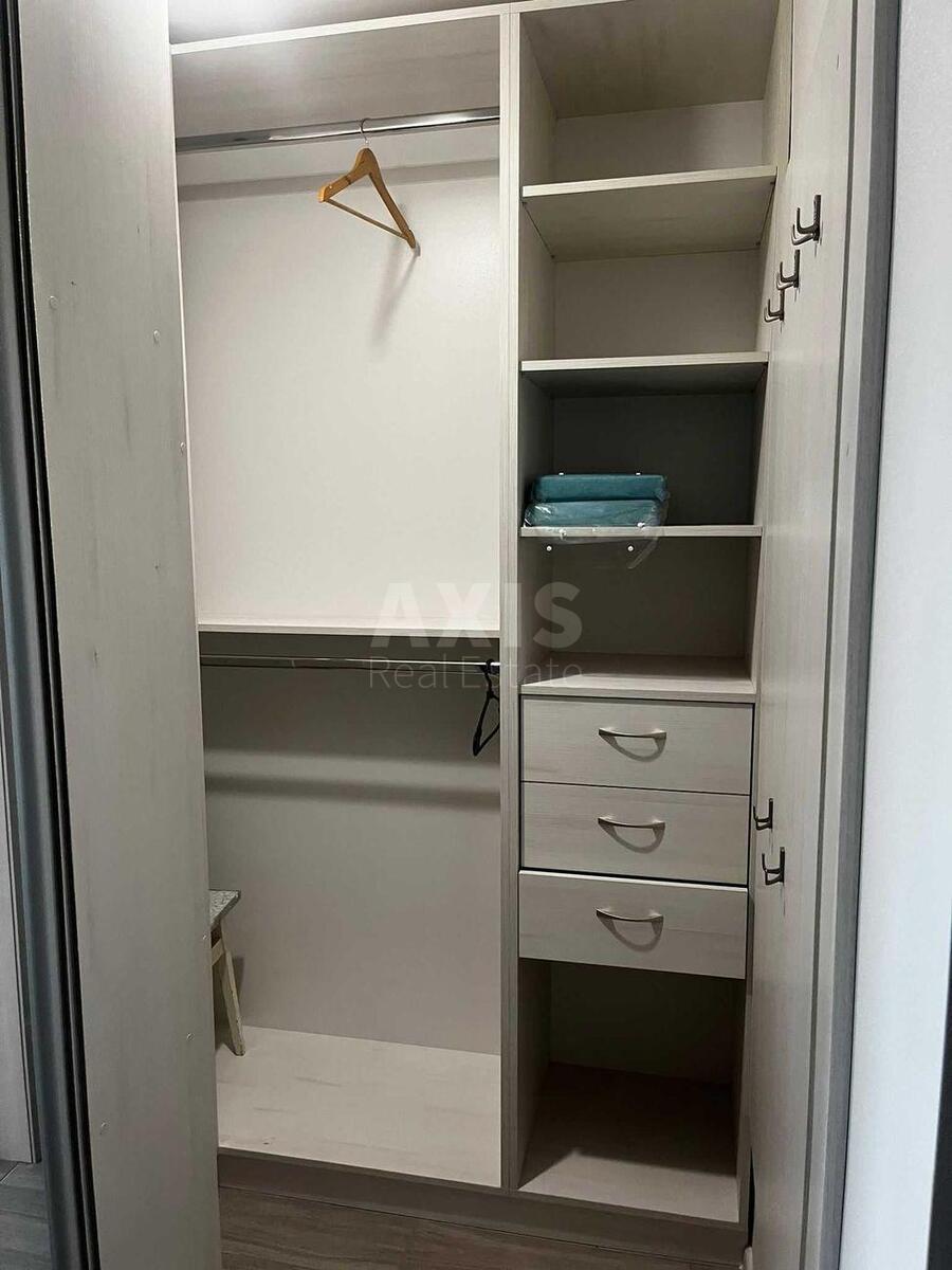 1k apartment vul. Myhajla Maksymovycha 7Б570936