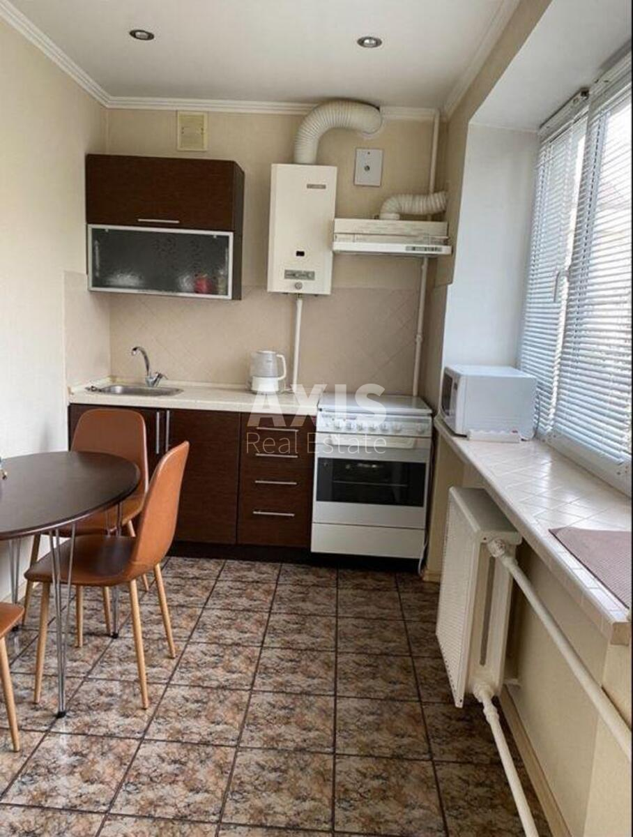 2k apartment vul. Instytuts'ka 22/7