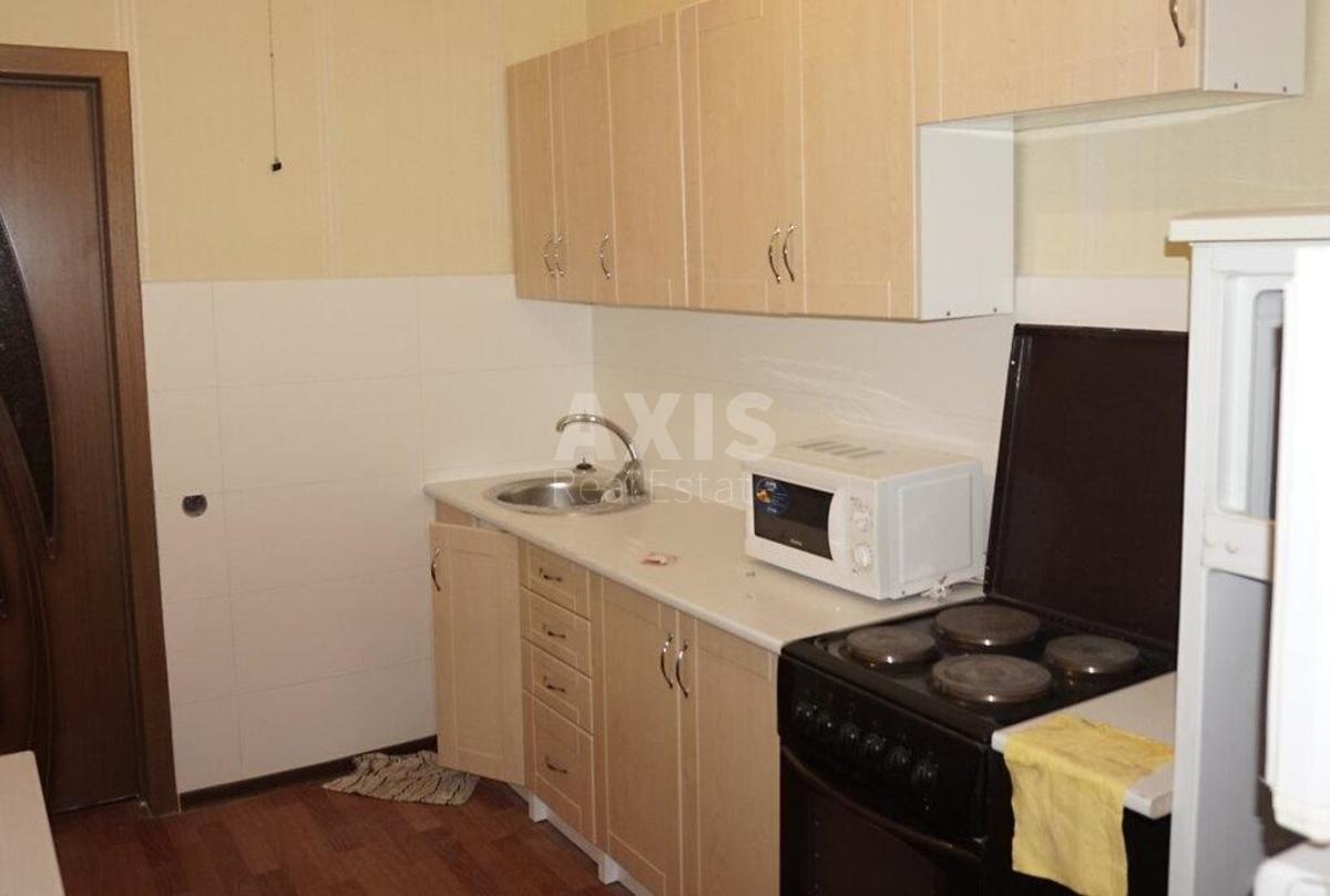 1k apartment vul. Bogatyrs'ka 6А3