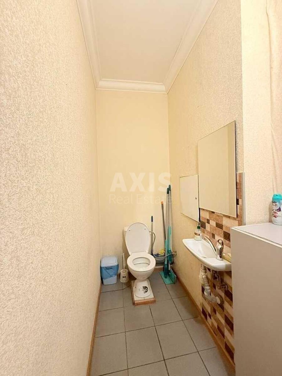 Офис ул. Антоновича 72, 125м2608096