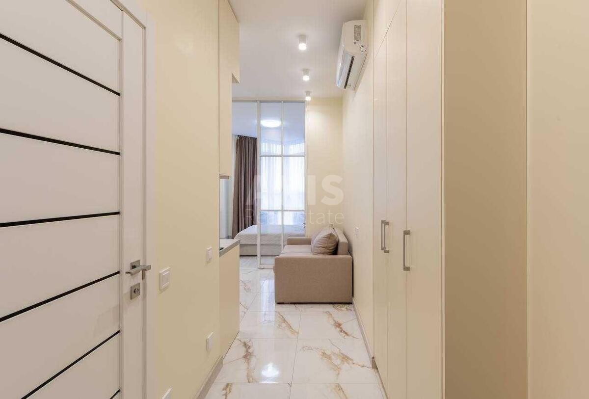 1k apartment vul. Dragomyrova Myhajla 4Б11