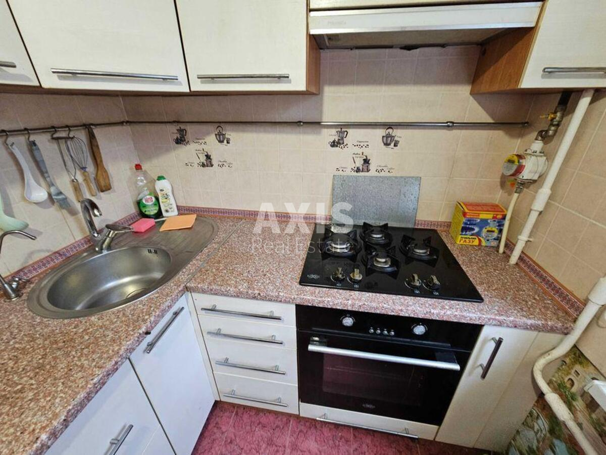 1k apartment vul. Tuluzy 2013