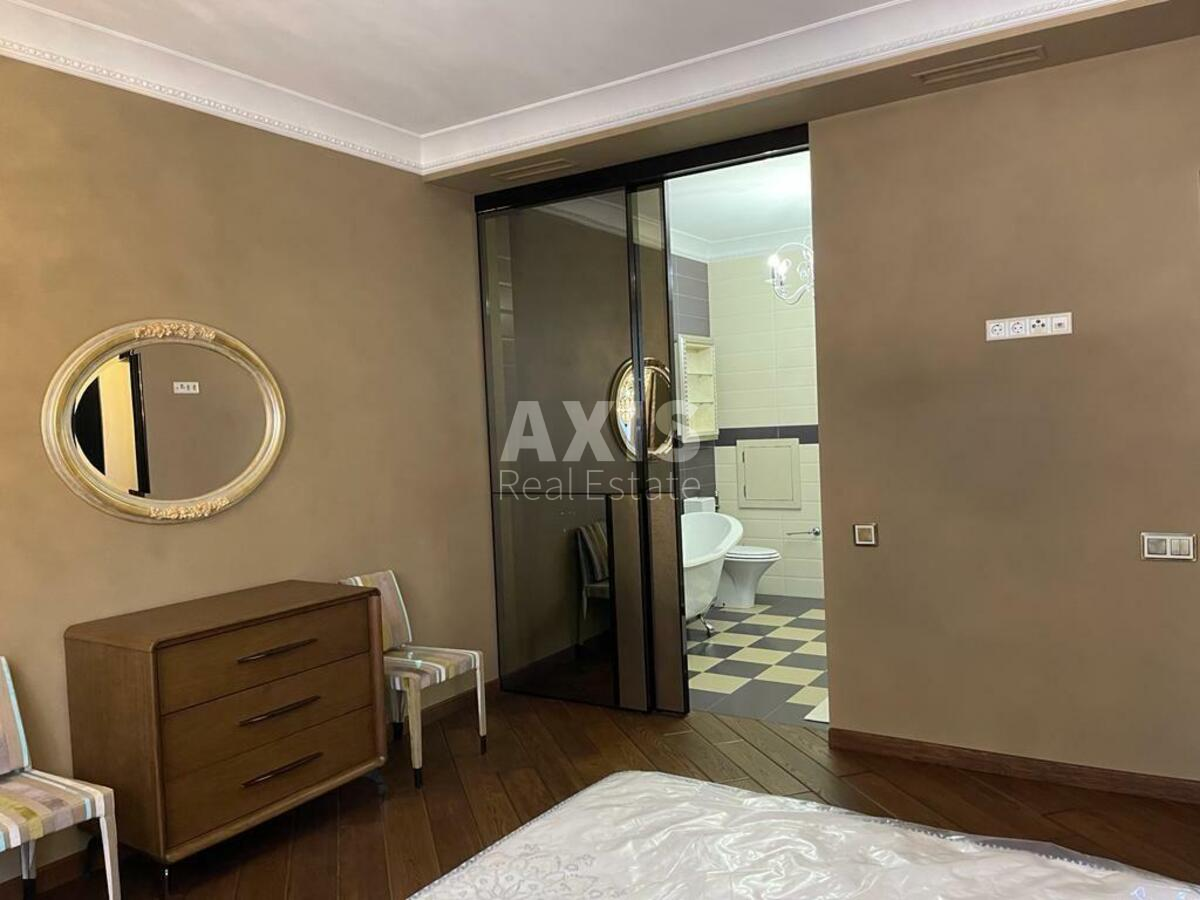 4k apartment vul. Instytuts'ka 18а9