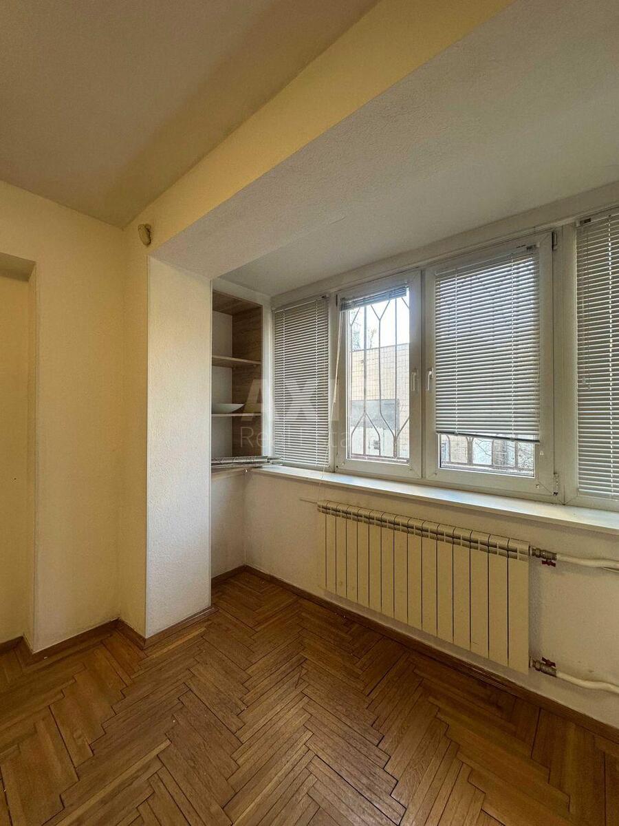 Office vul. Velyka Vasyl'kivs'ka 124А, 56m21
