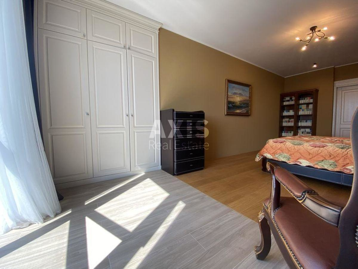 3k apartment vul. Dragomyrova Myhajla 4в15