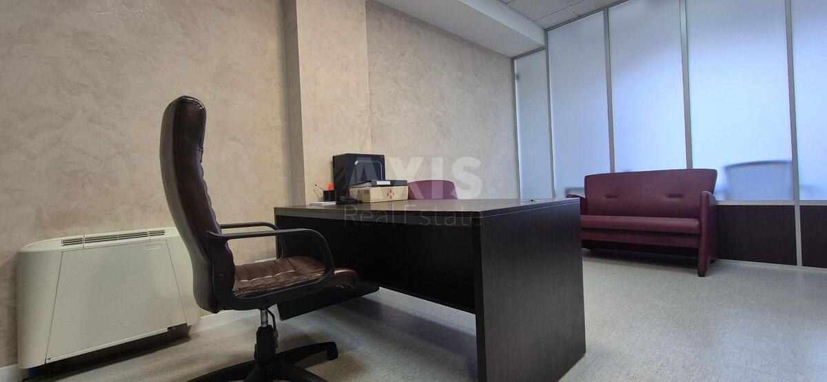 Office vul. Antonovycha 172, 265m2578723