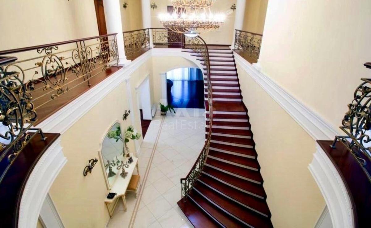 Дoм ул. Садовая 96-я, 700м2, город Киев595194