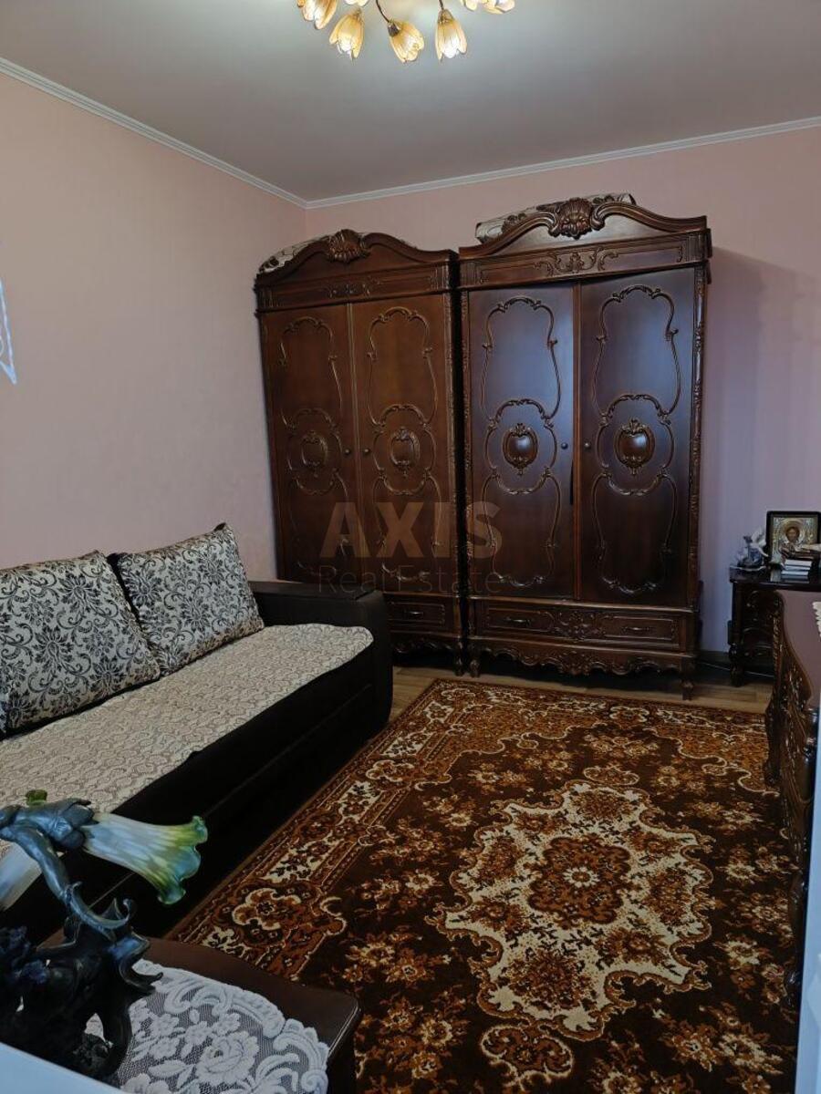3k apartment pr-t Glushkova Akademika 4515