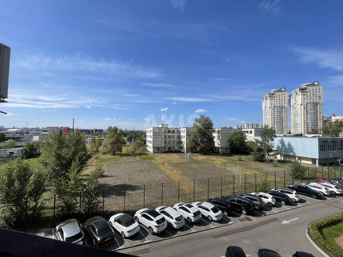 Trade object vul. Obolons'ka naberezhna 1, 61m2592528