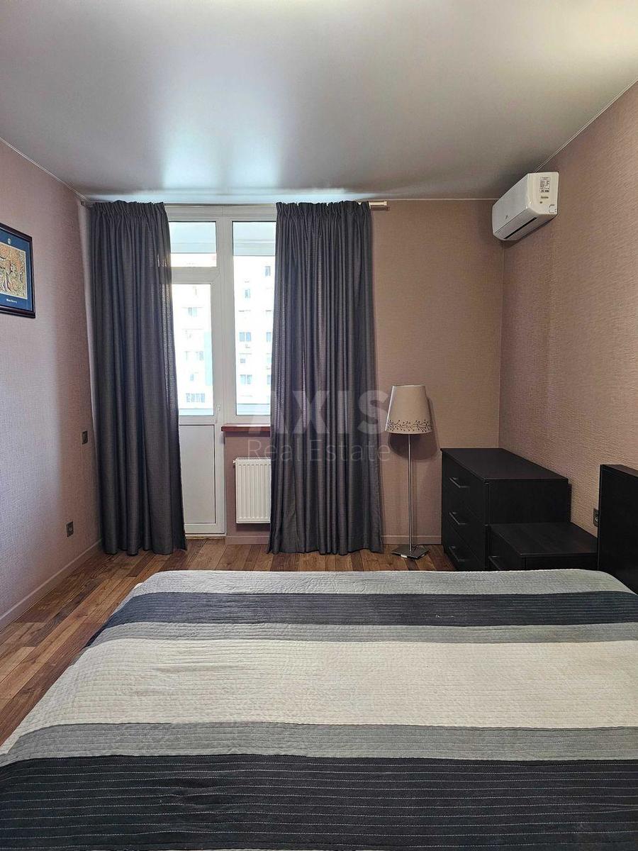 3k apartment vul. Yulia Zdanovska 50/21
