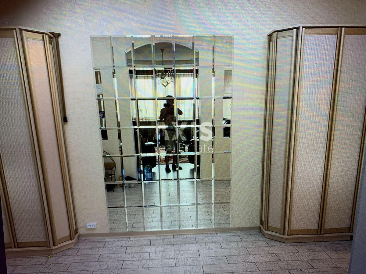 3k apartment vul. Tymoshenka Marshala 213