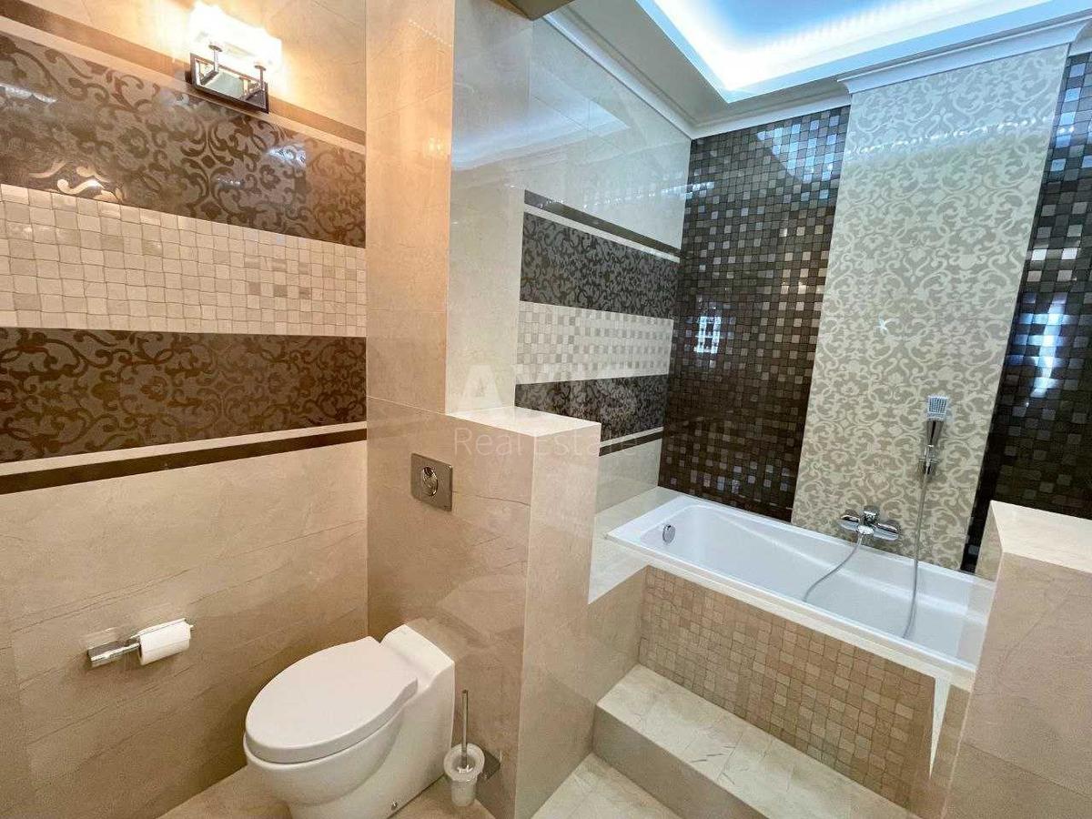 3k apartment vul. Jevgena Konoval'cja 36Б2