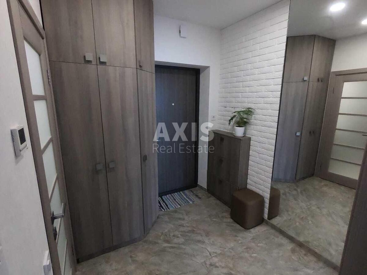 1k apartment vul. Zlatoustivs'ka 302