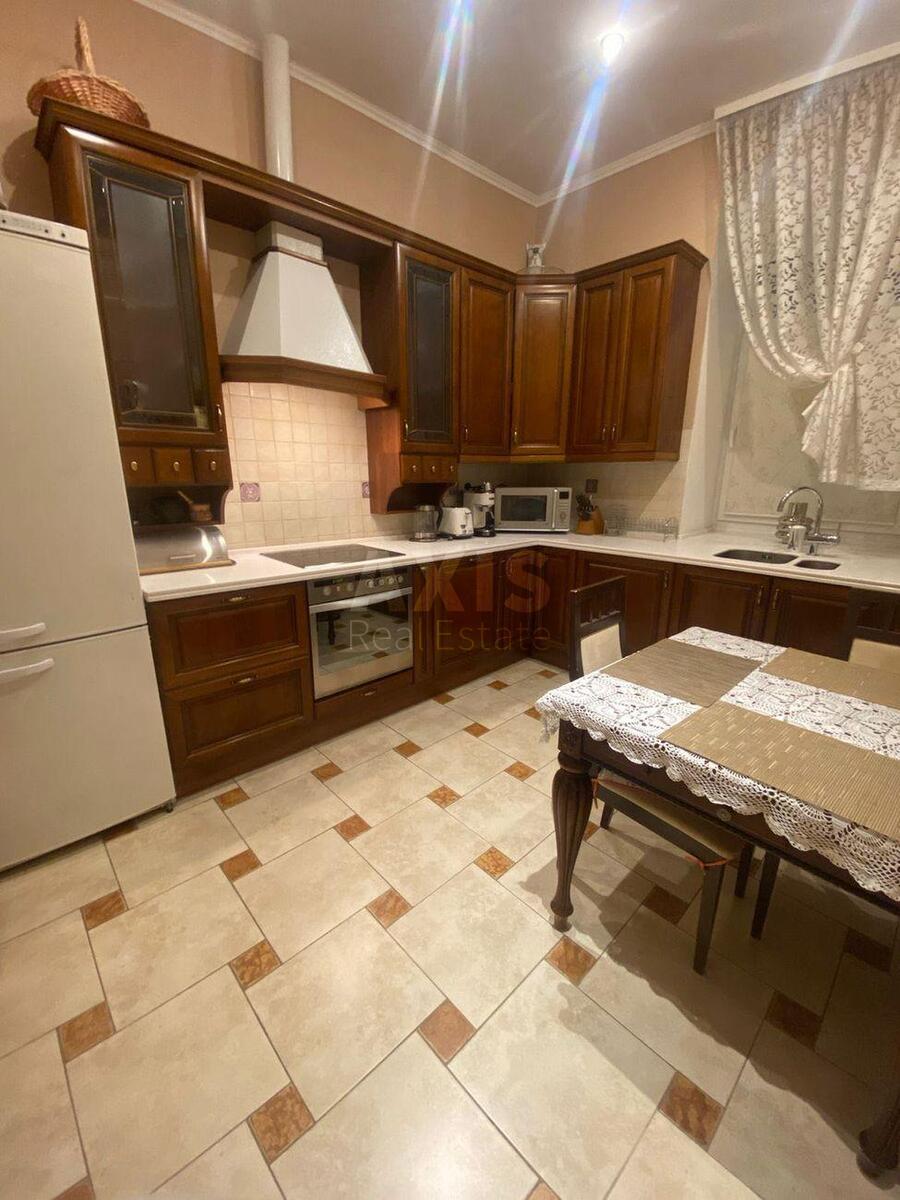 3к квартира ул. Предславинская 240