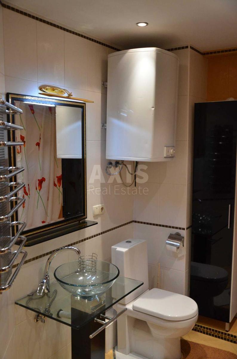 2k apartment vul. Entuziastiv 7/19