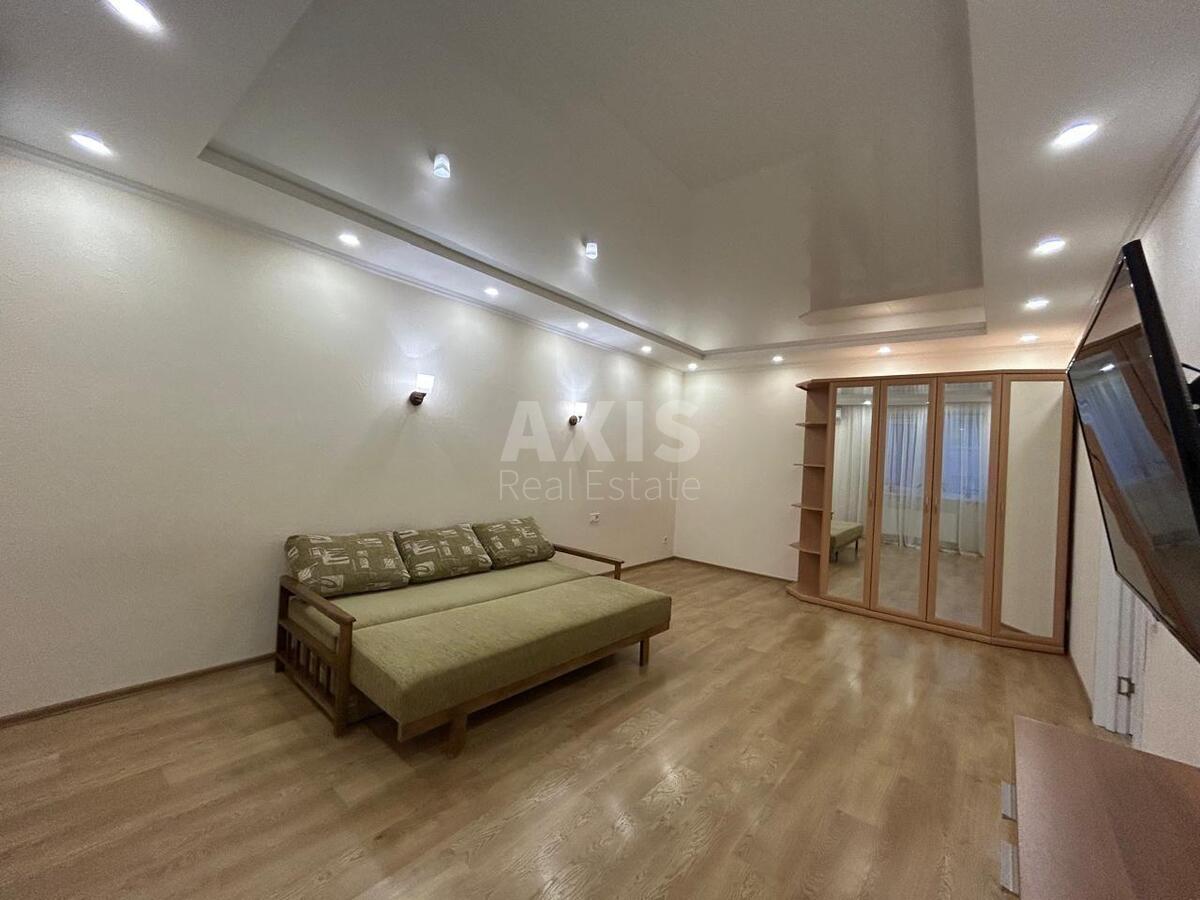2k apartment vul. Lebedjeva Akademika 13