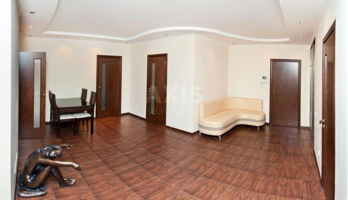 2k apartment vul. Dragomanova 40/3