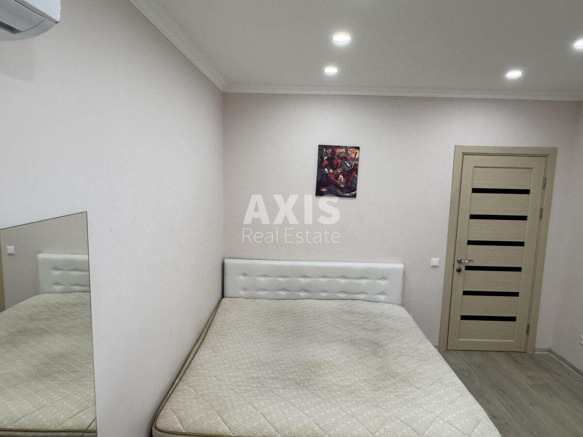 3k apartment vul. Borshhagivs'ka 2064
