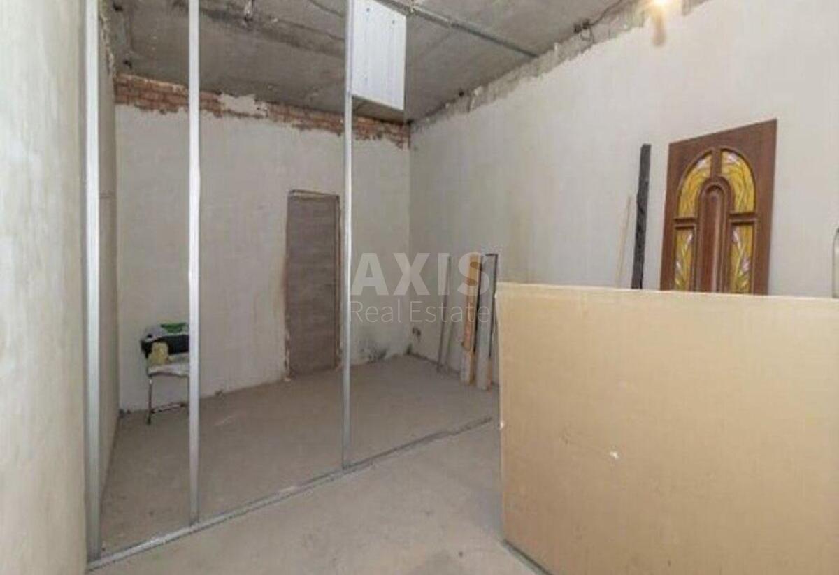 Office vul. Ushyns'kogo 40, 32000m23