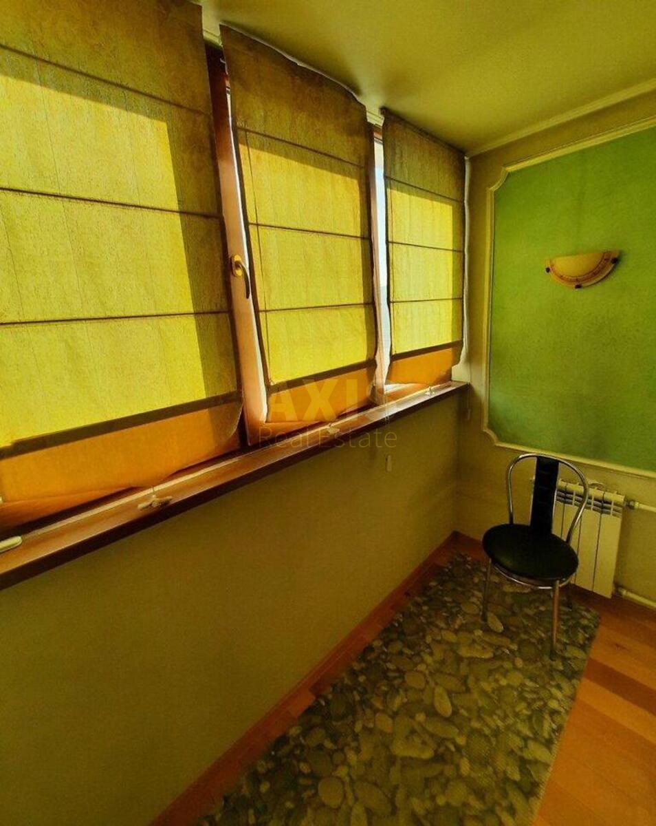 1k apartment pr-t Glushkova Akademika 29566588
