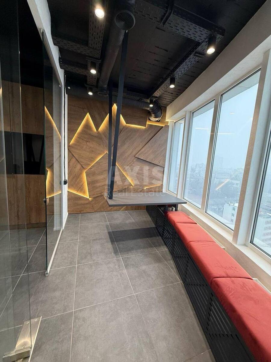 Office uzv. Klovs'kyj 7А, 185m20