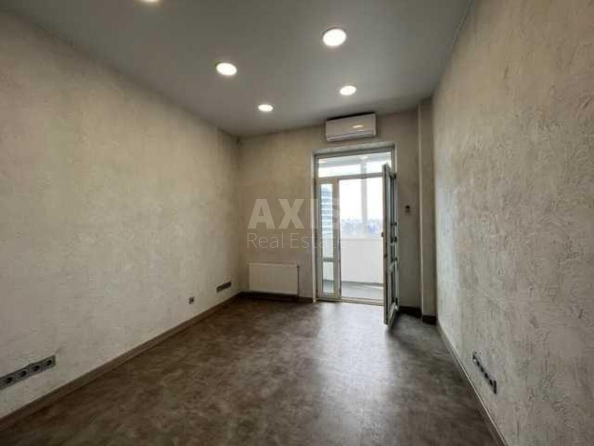 Office vul. Jevgena Konoval'cja 34, 111m2611440