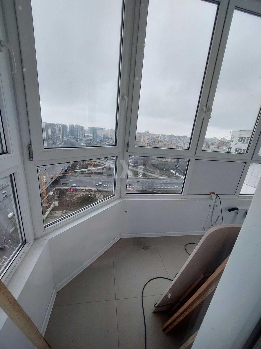 Office vul. Chavdar Jelyzavety 1, 300m2567802