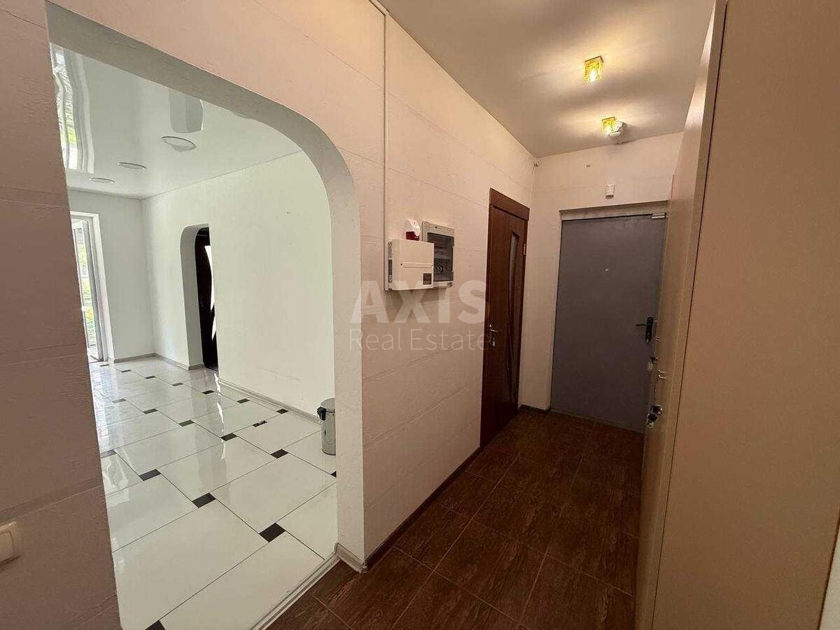 Office vul. Urlivs'ka 34, 73m2568105