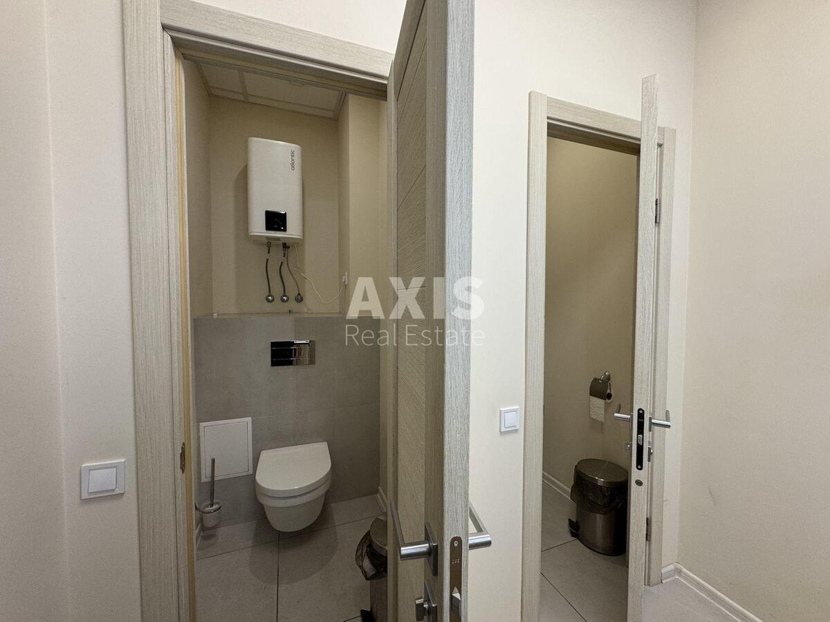 Office vul. Dragomyrova Myhajla 2А, 165m2549967