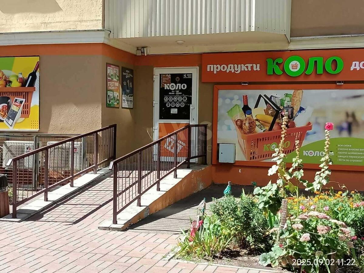 Об'єкт торгівлі вул. Хорольська 1А, 70м260566
