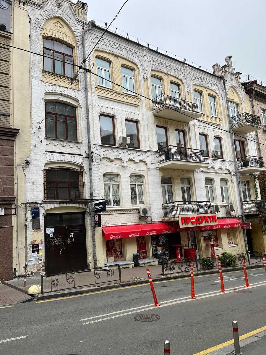 Об'єкт торгівлі вул. Паторжинського 4, 88м2607280