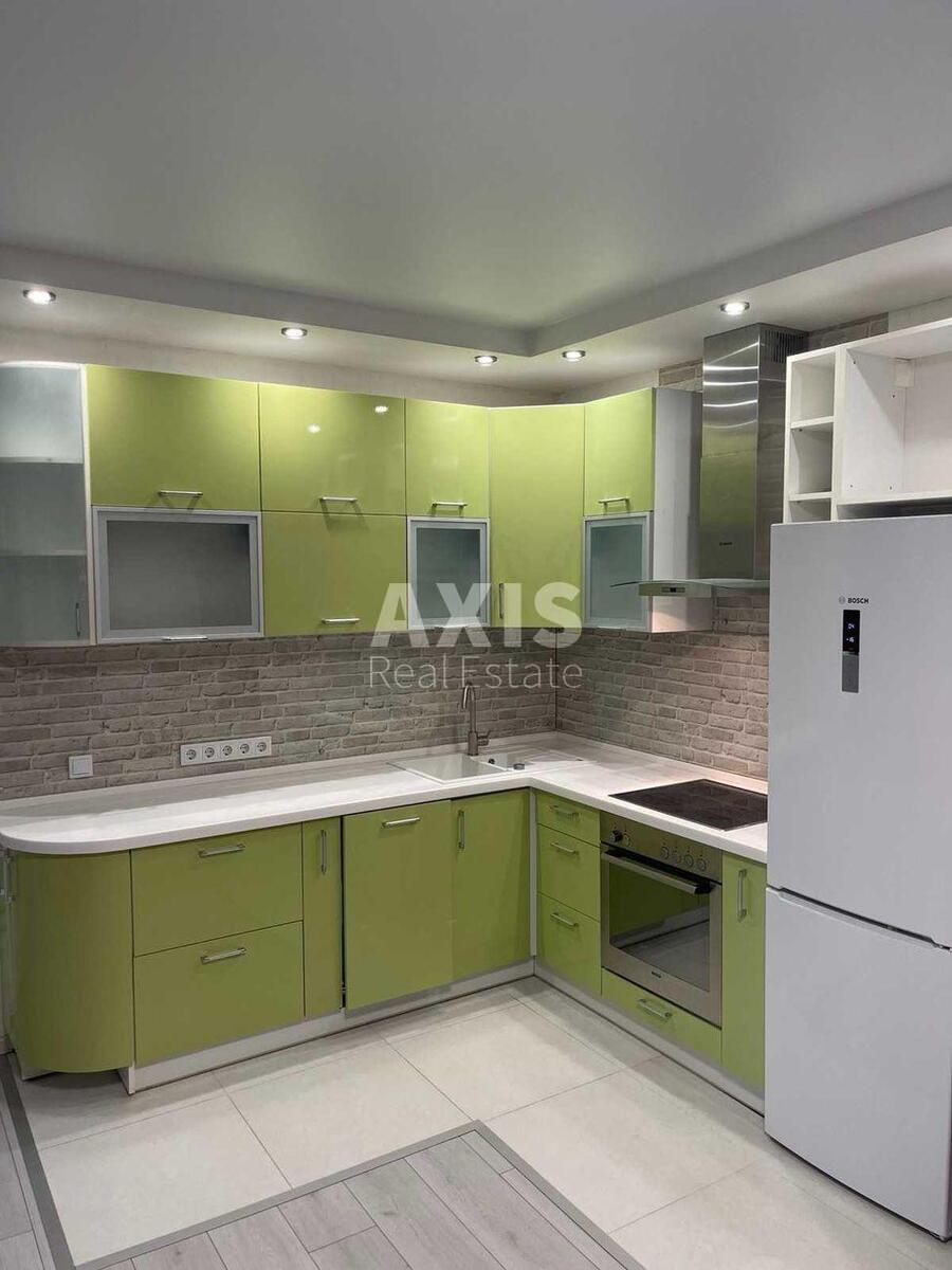 1к квартира ул. Ушакова Николая 1В