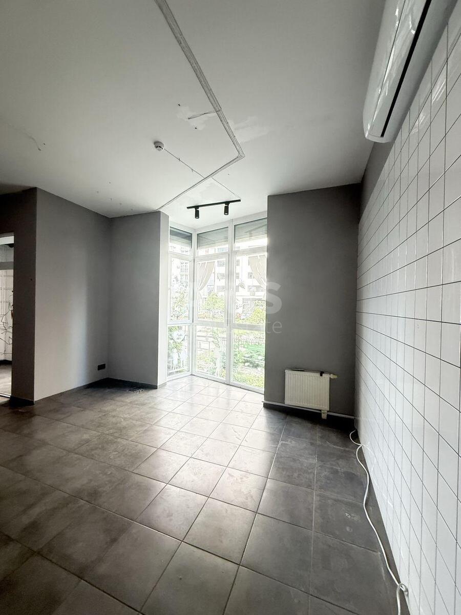 Trade object vul. Dragomanova 2В, 50m2566412