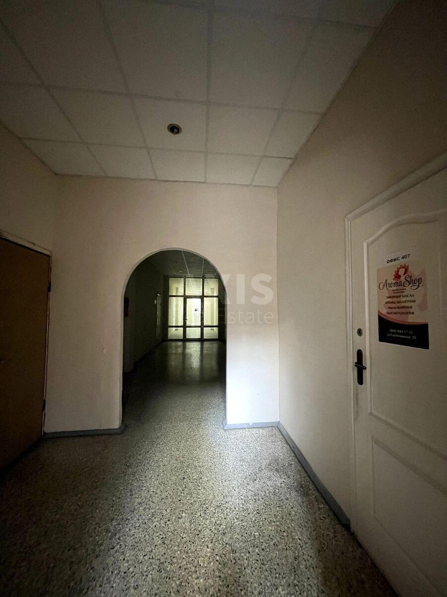 Service object vul. Glybochyc'ka 11, 4300m2611203