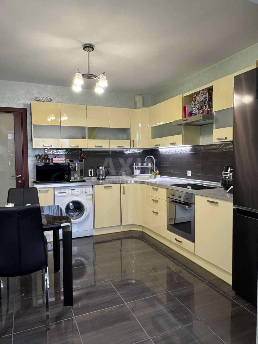 3k apartment vul. Puljuja Ivana 2